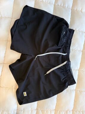 Vuori Banks 5” Unlined Short’s Men’s Black